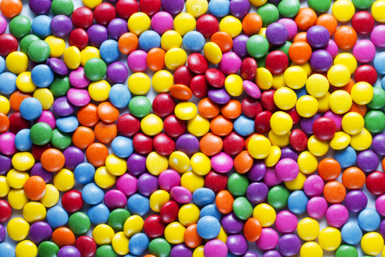 ToF Behang eten smarties