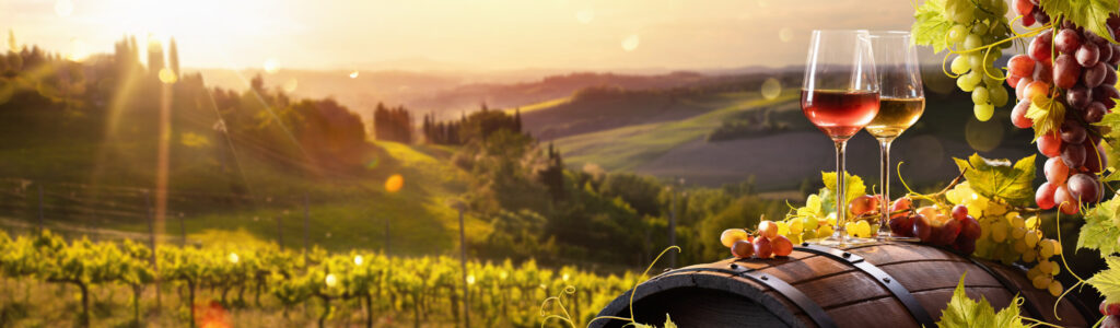 ToF Behang eten landschap met wijnglas op voorgrond