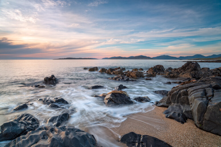 ToF Behang zee met rotsen