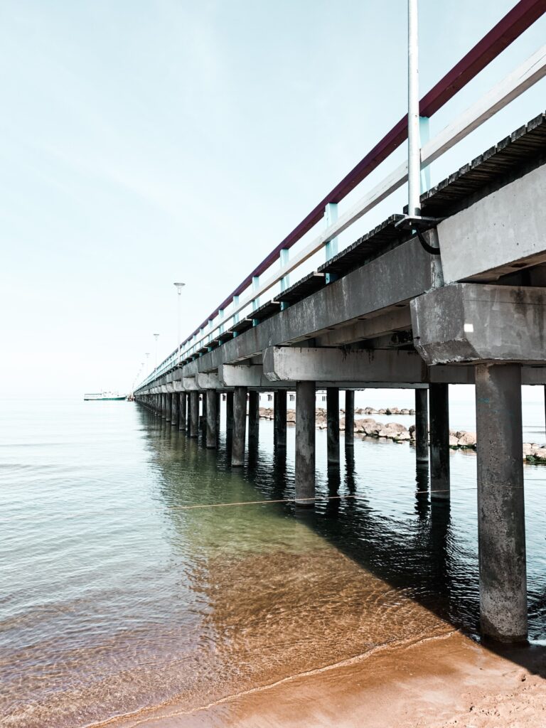 ToF Behang strand met pier