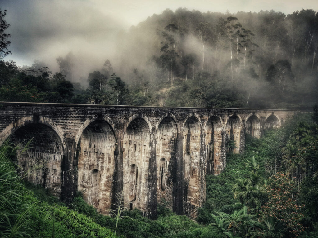 ToF Fotobehang landschap Nine Arch Bridge, Sri Lanka