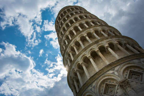 ToF Fotobehang stad toren van Pisa vanaf onderen gezien