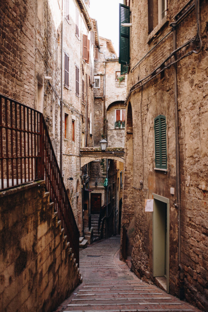 ToF Fotobehang steden steegje in Perugia, Umbrië (Italië)