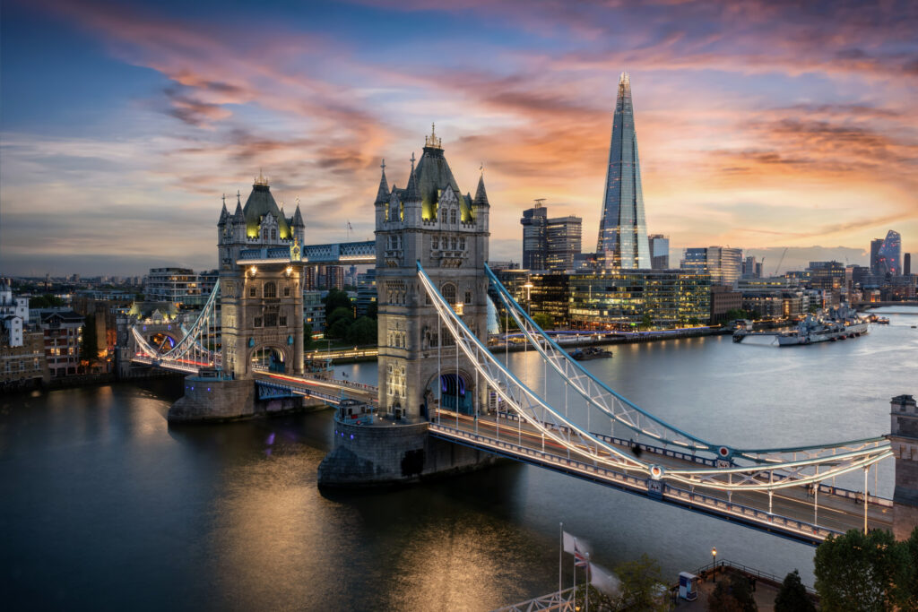 ToF Fotobehang stad Londen, Tower Bridge in schemering