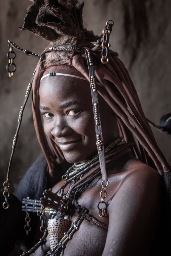 ToF Fotobehang cultuur portret van mooi meisje van Himba-stam, Namibië