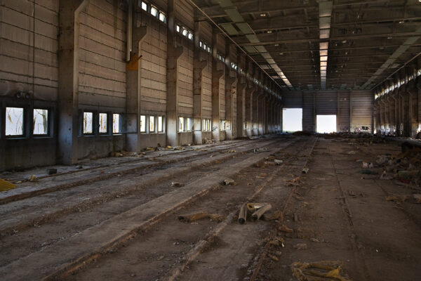 ToF Fotobehang industrieel oude vervallen fabriekshal
