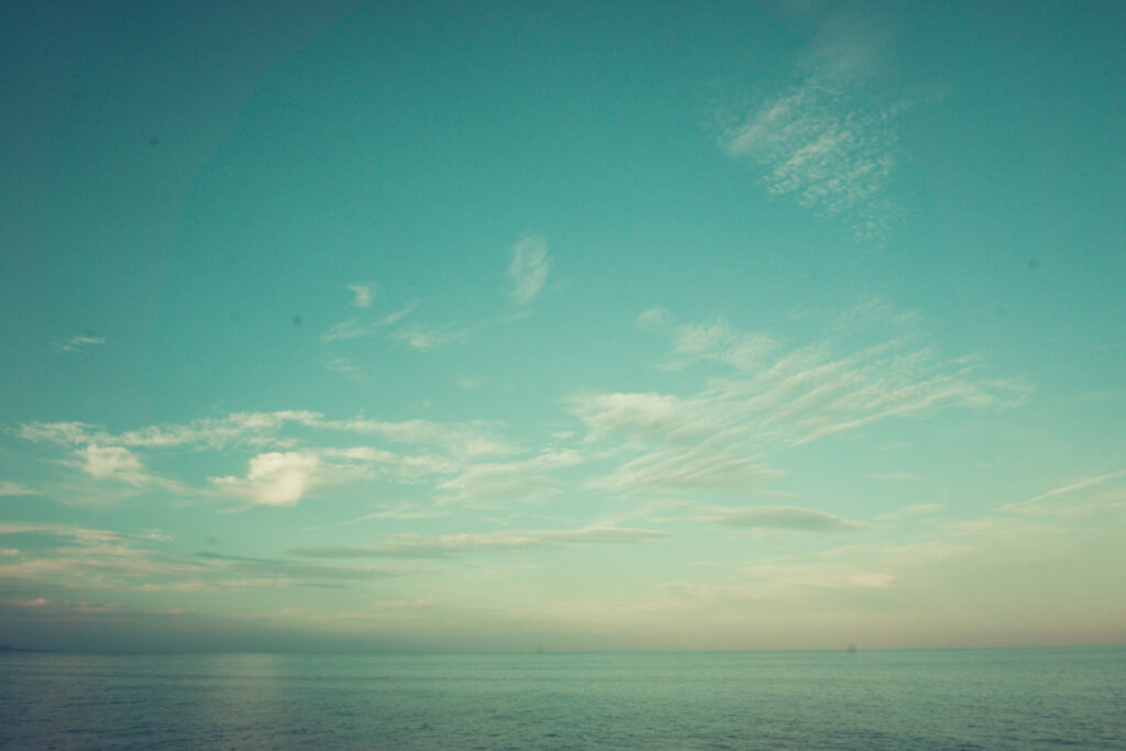 ToF Behang zee vlakte met blauwe lucht