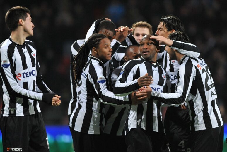 Heracles-de Graafschap juichende spelers